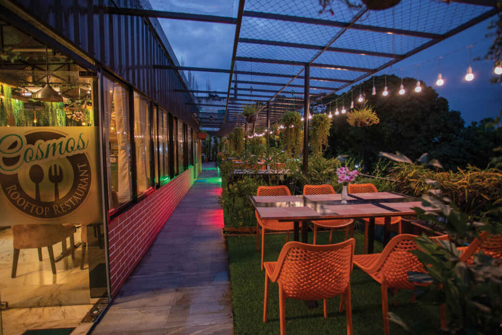 rooftop-restaurant-outdoor